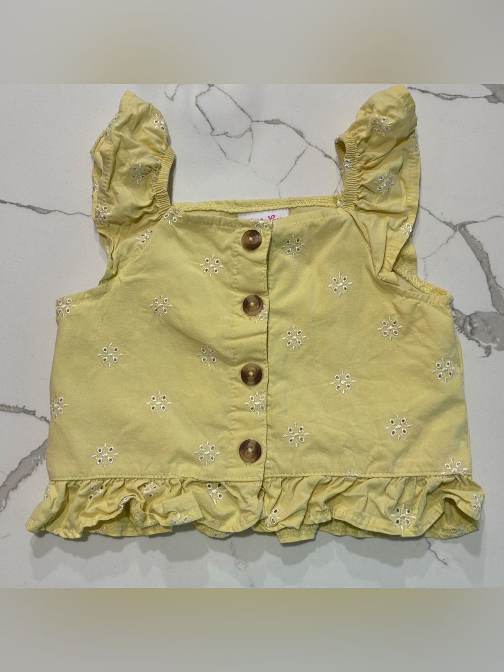 Little Lass Yellow Eyelet Ruffle Strap Sleeveless Wooden Button Down Tank Top 3T